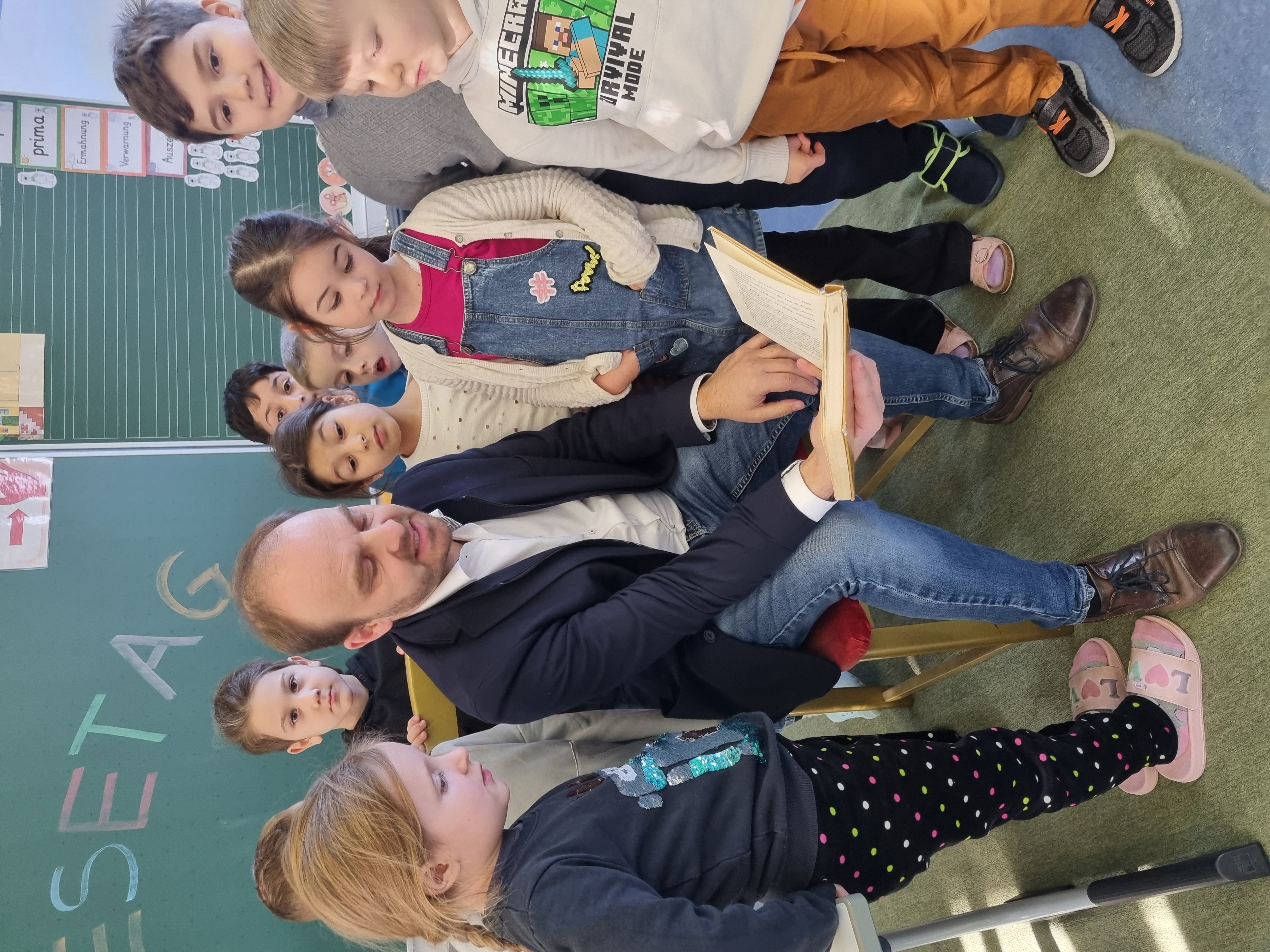 Bundesweiter Vorlesetag  - Besuch von Herrn Ortsvorsteher Renner